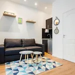 1 Cozy Studio Pere Lachaise Nation